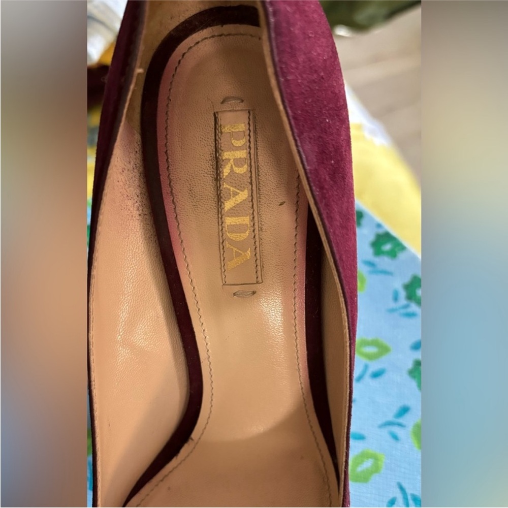 Prada Maroon Suede Heels with Snakeskin Pattern - Picture 5 of 11